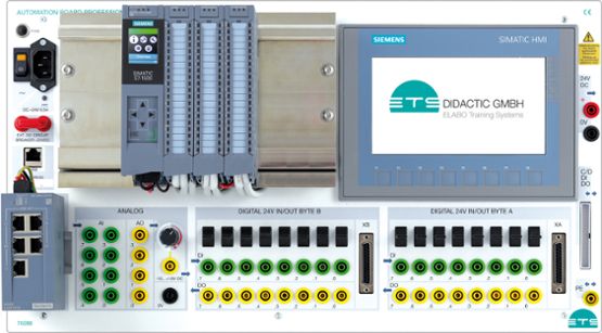 Profesionálna automatizačná doska s KTP700, XB005 a krátkou DIN lištou
