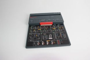 COM4LAB Začiatočník: Digitálne technológie I