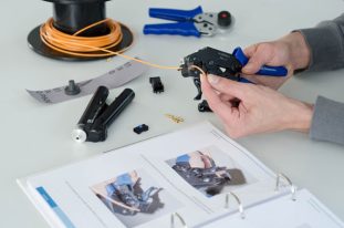 Sieťovanie automobilových systémov: praktické cvičenia MOST Databus
