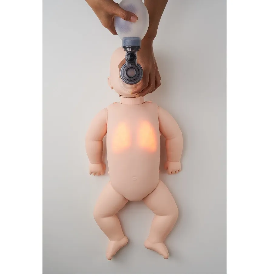 BRAYDEN BABY - resuscitačná figurína kojenca – Obrázok 3