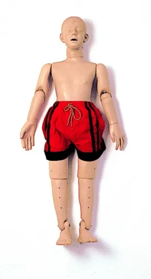 PP01329 Dospievajúca vodná záchranárska figurína s KPR